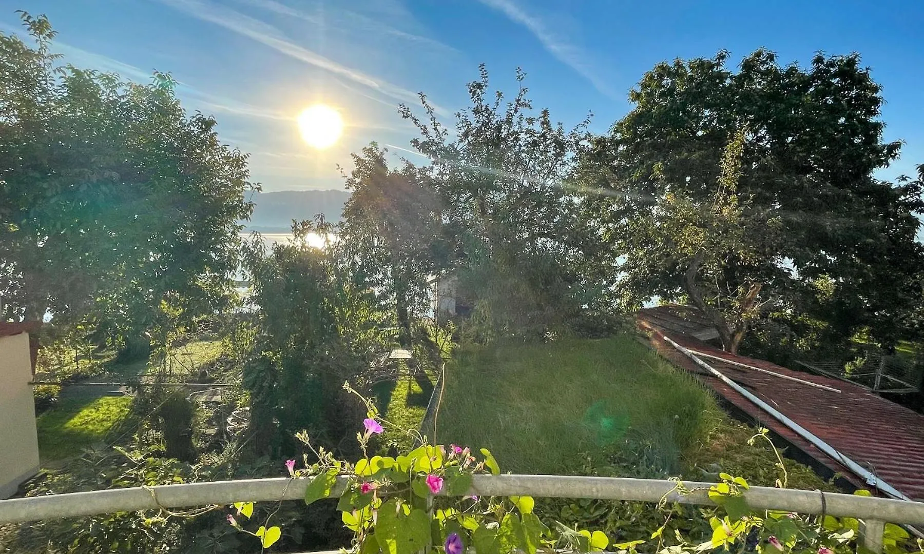 Apartment Idylle Am See - Idyllisch Auf Der Insel Mit Balkon Und Seesicht Und Direkter Seelage Lindau